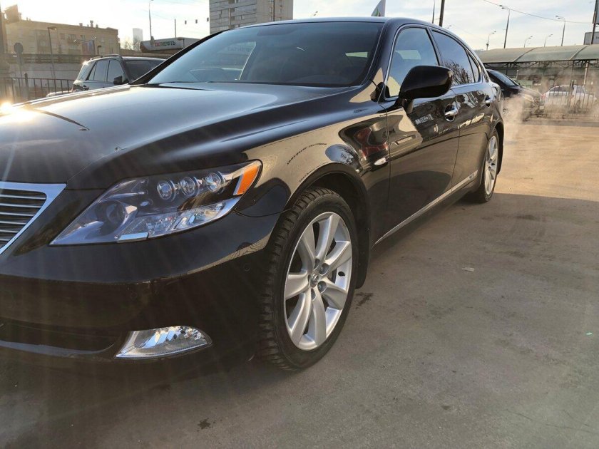 Лексус лс 600