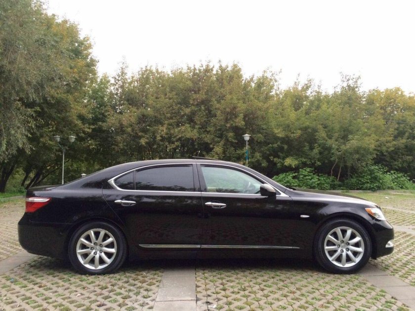 Лексус лс 300 2008