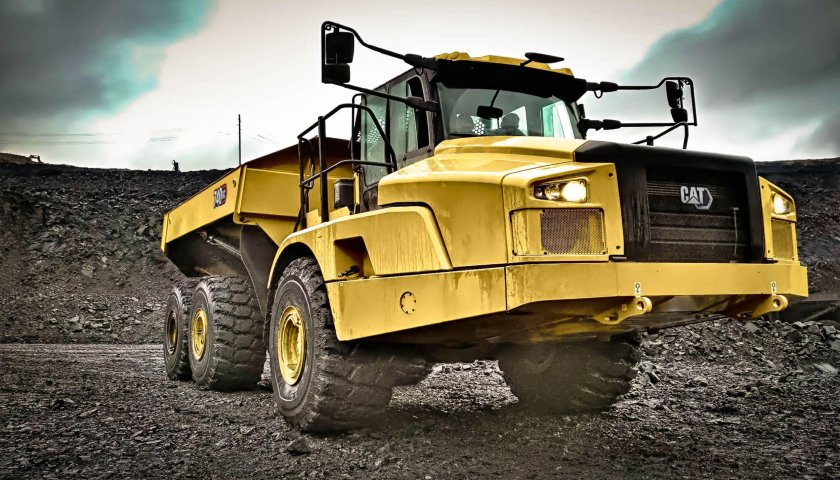 Caterpillar 740