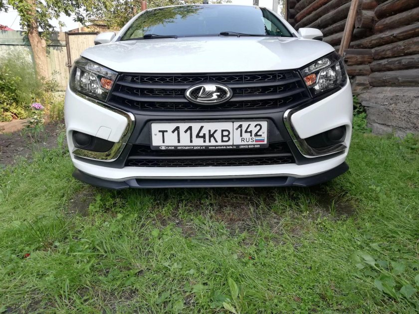 Сплиттер переднего бампера Веста Барс