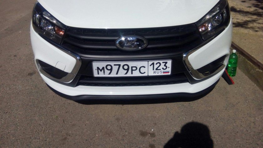 Лада Веста губа на передний бампер