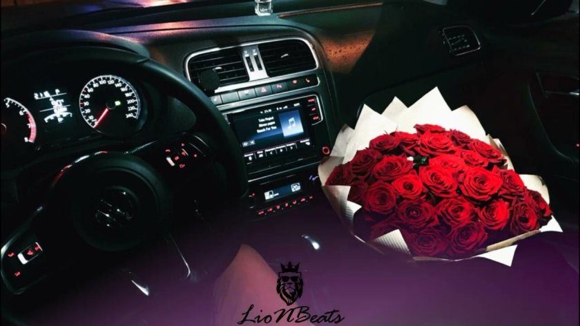 Цветы в машине