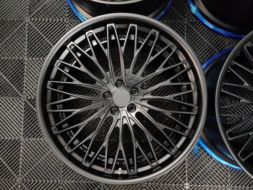 Двусоставные кованые диски