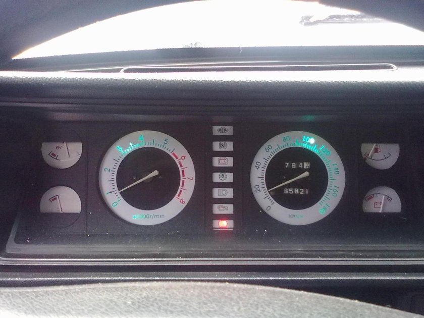 Приборная панель ВАЗ 2107 инжектор