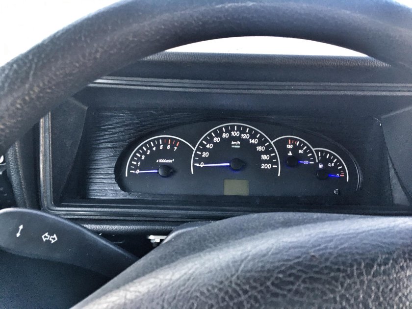 Lada 2107 приборная панель