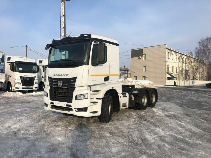 КАМАЗ 65656 седельный тягач