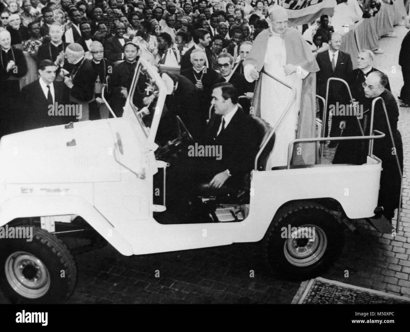 Мерседес папы Римского