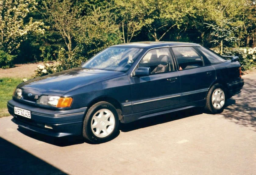 Ford Scorpio 1