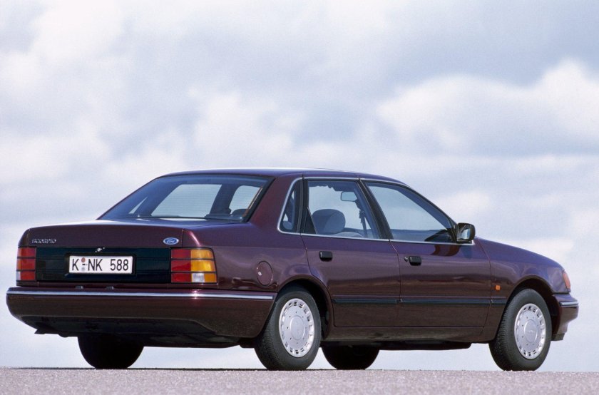 Форд Скорпио седан 1990