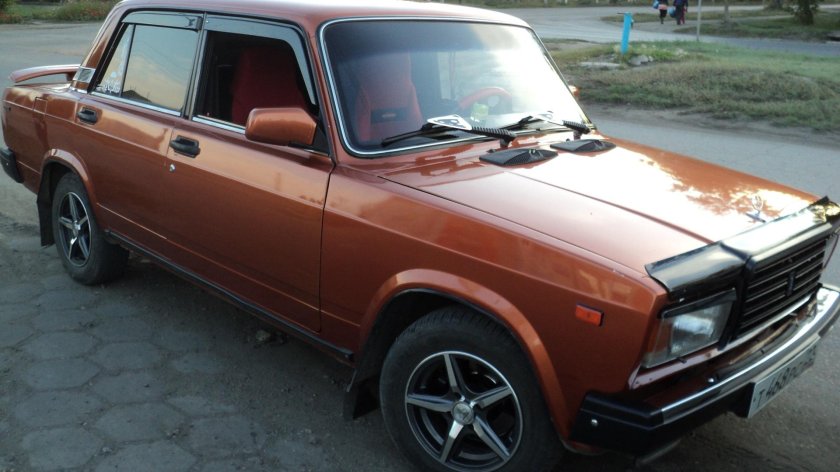 ВАЗ 2107 оранжевый металлик