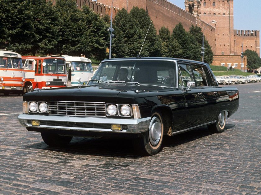 ЗИЛ-114 седан