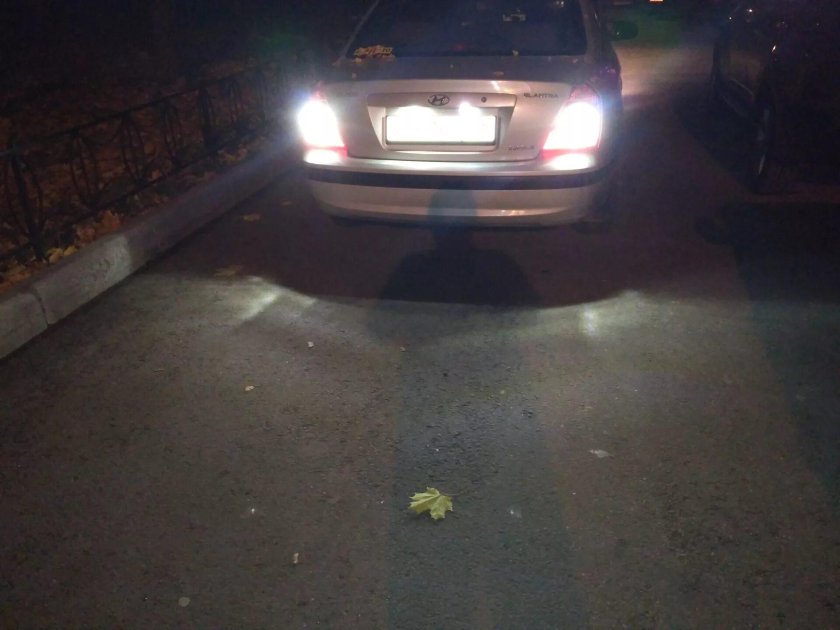 Hyundai Elantra 3 XD лампочки заднего хода