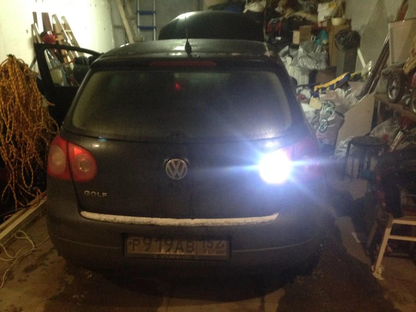 Лампа заднего хода гольф 5