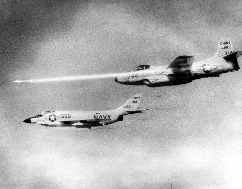 Самолёт Скайнайт