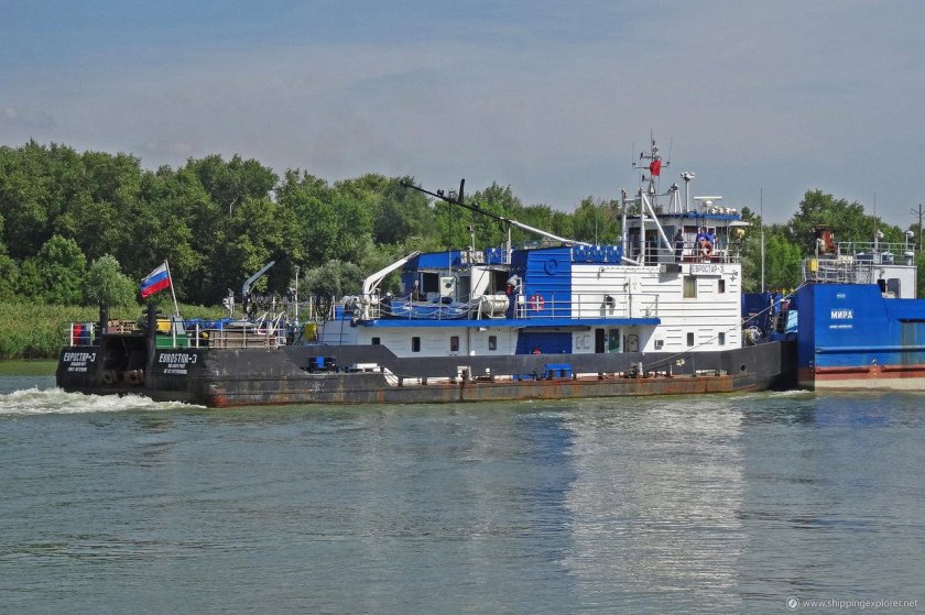 Евростар 3 теплоход