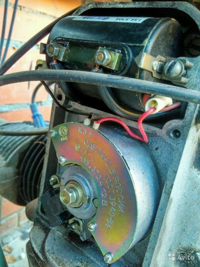Катушка зажигания мотоцикла Урал 12 вольт