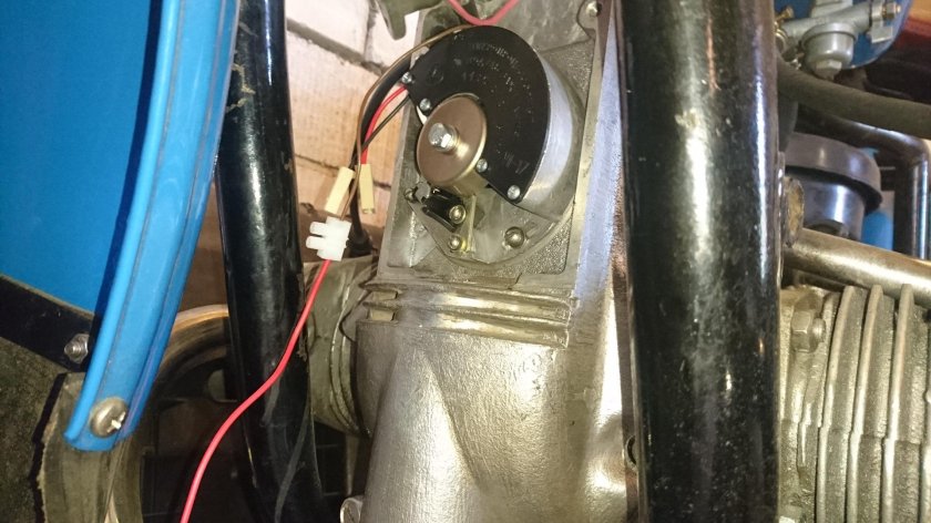 Бесконтактное зажигание на мотоцикл Урал 12в