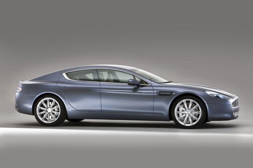 Aston Martin rapide 2010