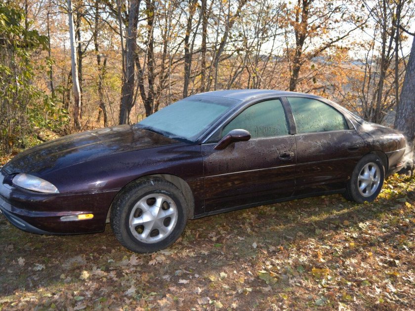 Oldsmobile Aurora 1995
