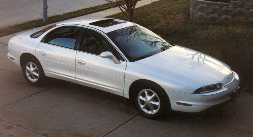 Oldsmobile Aurora 2003