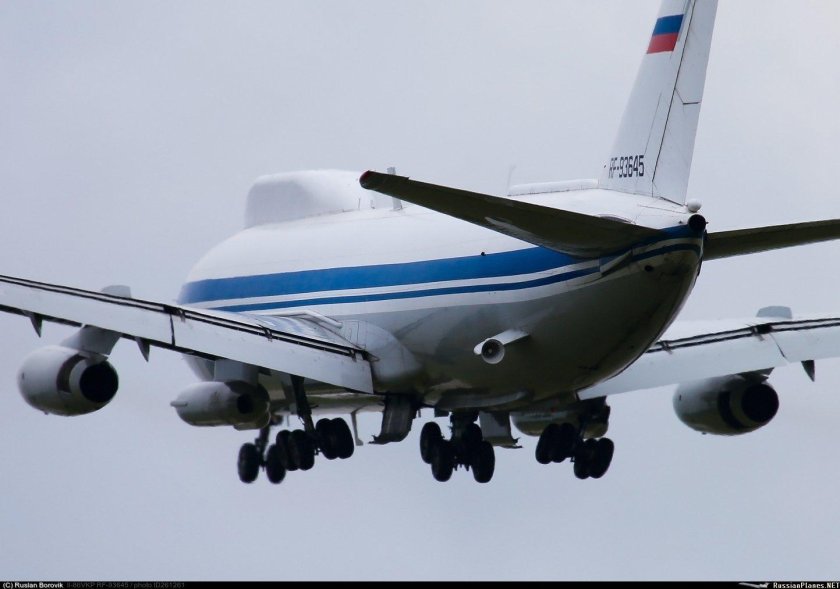 Самолет ил 86