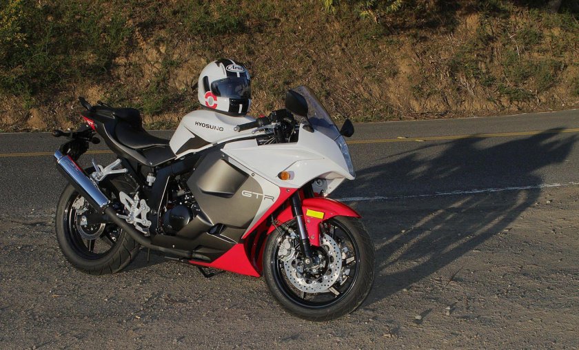 Мотоцикл Hyosung gt250r
