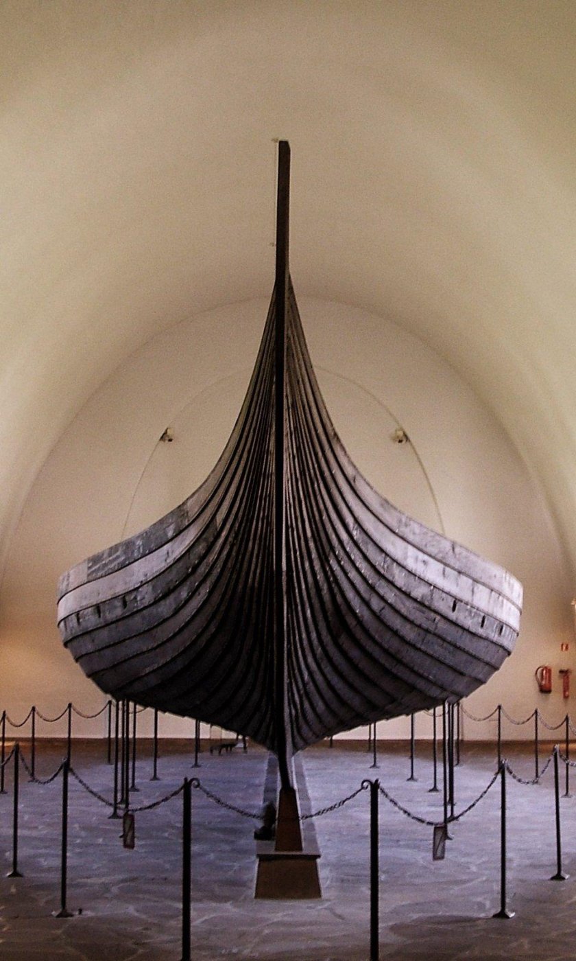 Драккар из Гокстада