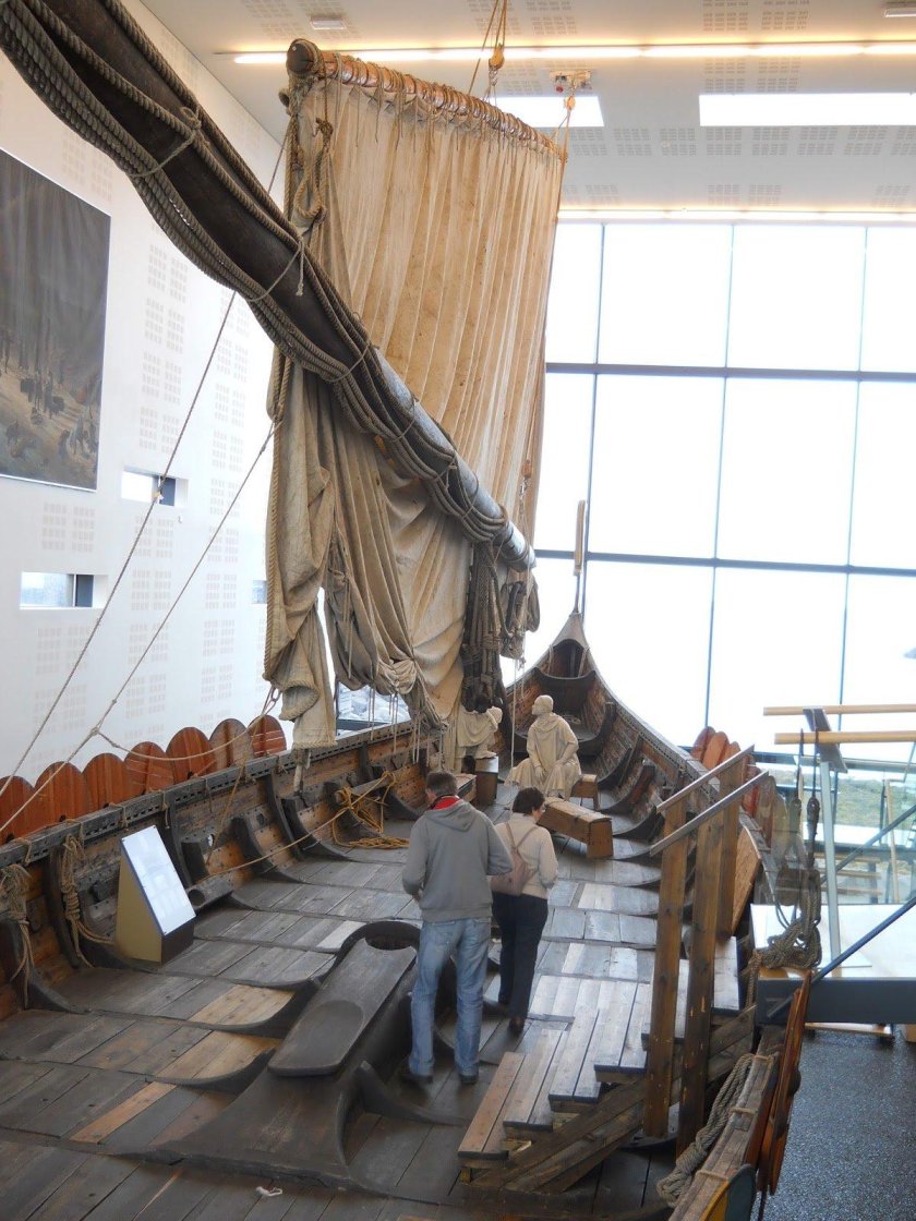 Судно из Гокстада