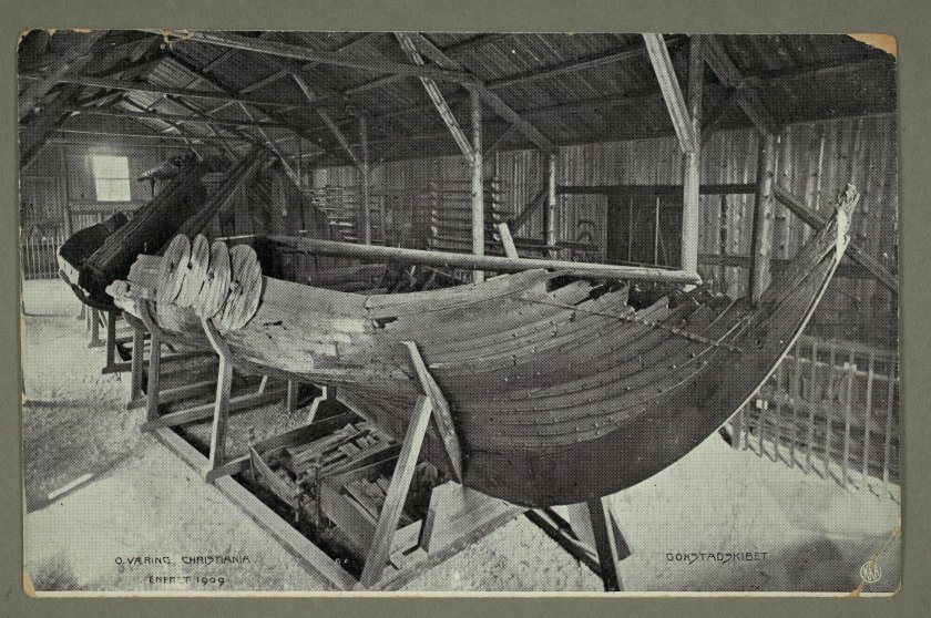 Дракар викингов в музее