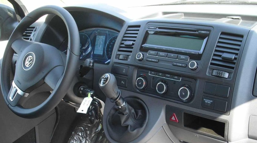 Панель Фольксваген Мультивен т5