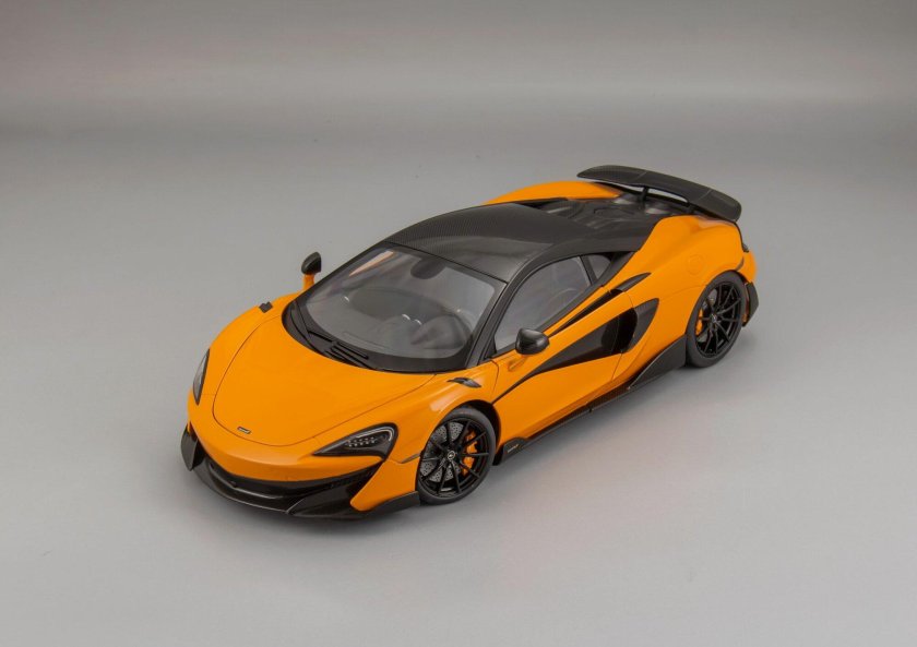 Макларен 720s модель