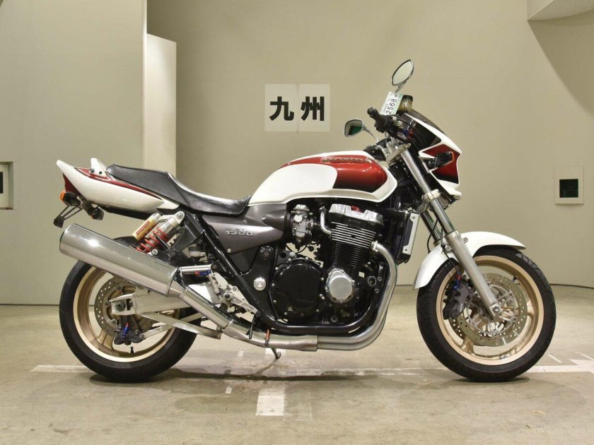 Honda CB 1300 sc40