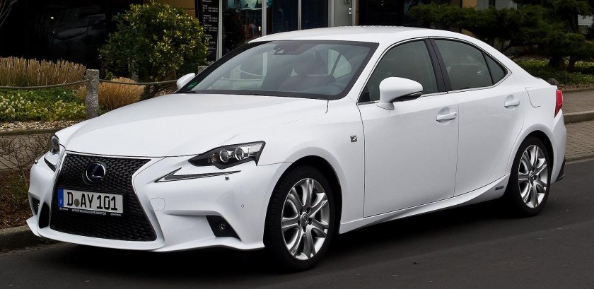 Lexus is 300h f Sport 2014