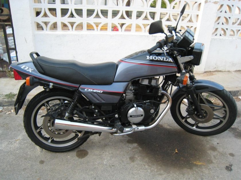 Honda cb450 Red Dragon (1966)