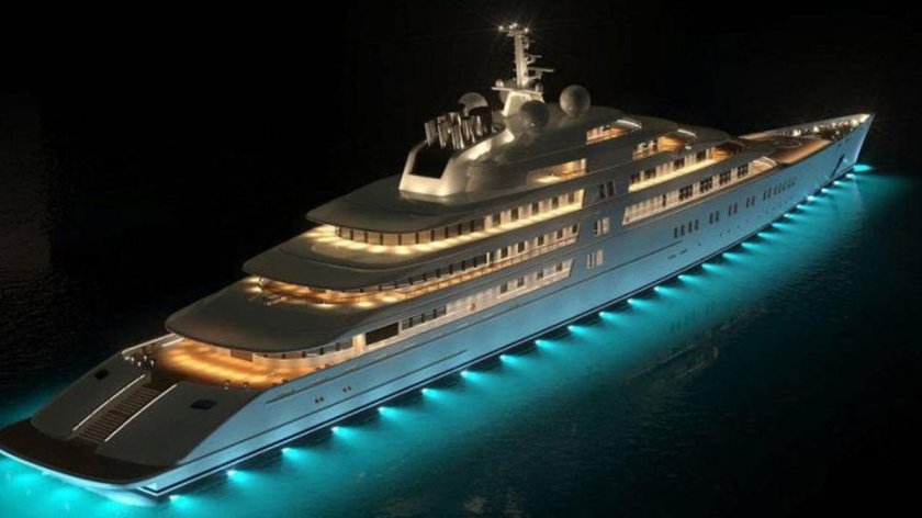 Мега яхта Azzam