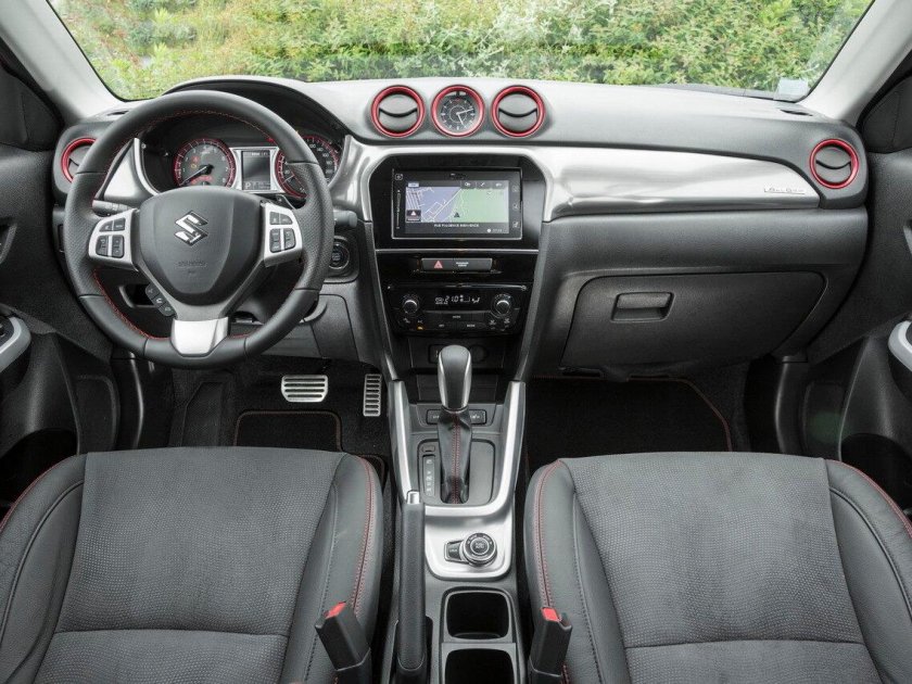 Suzuki Vitara 2016 салон