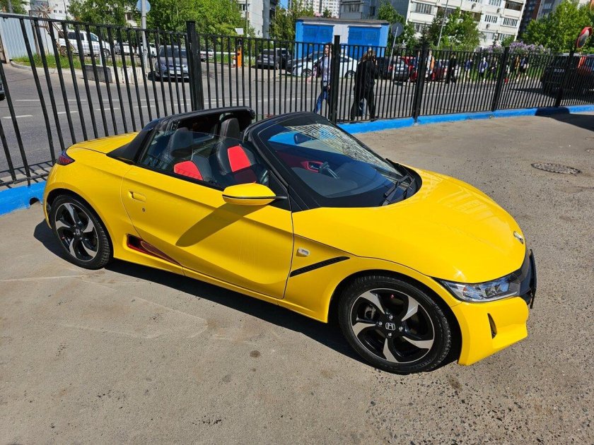 Honda жёлтая 2020