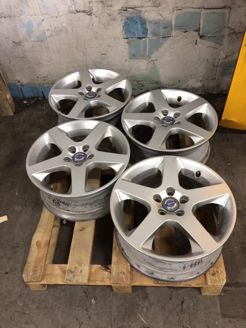 Диски Вольво s40