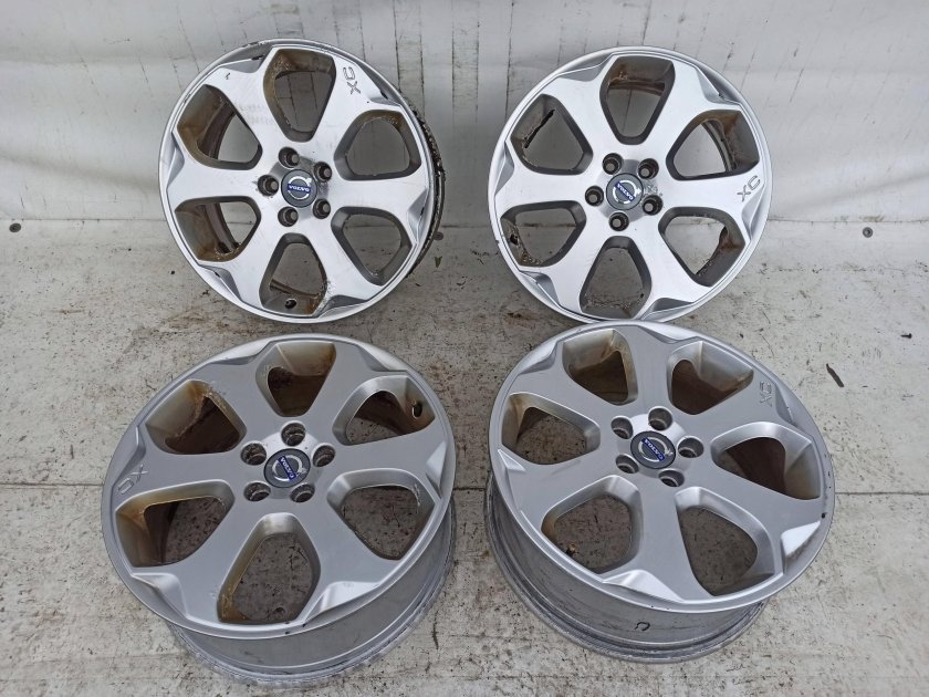 Диск Volvo 31381859