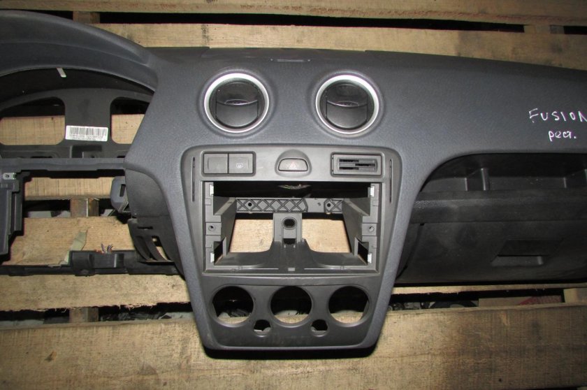 Торпедо Форд Фьюжн 2008