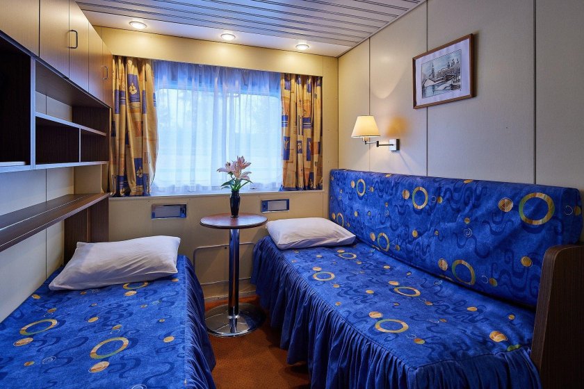 Теплоход Леонид Красин каюты