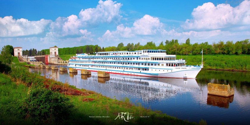 Корабль Леонид Красин