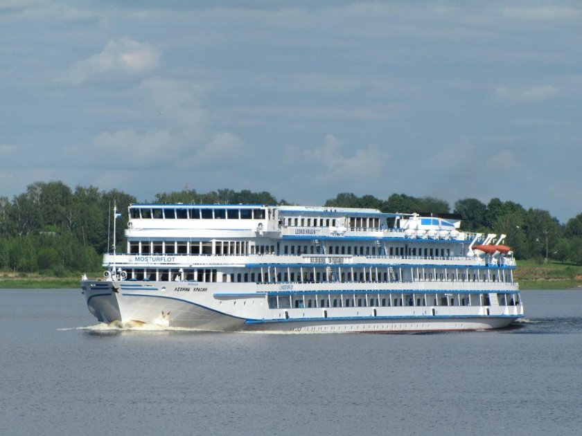 Капитан теплохода Леонид Красин