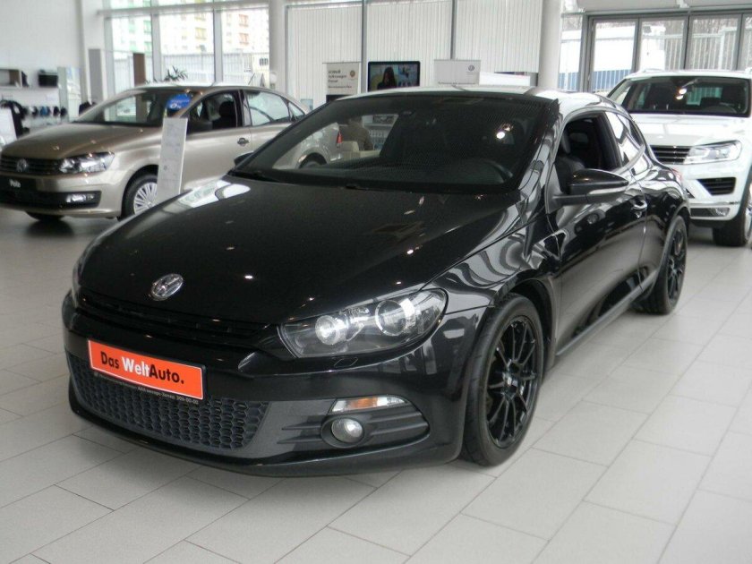 Фольксваген Сирокко черный