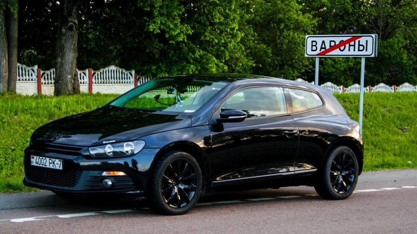 Фольксваген Сирокко черный
