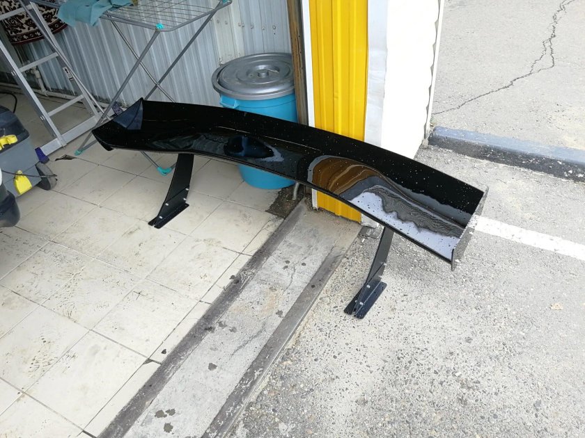 Стойки для спойлера