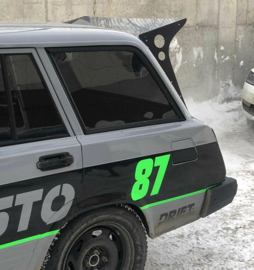 Спойлер ВАЗ 2104