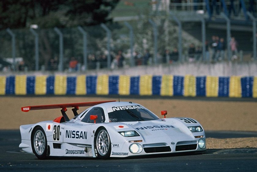 Nissan r390 gt1 1998