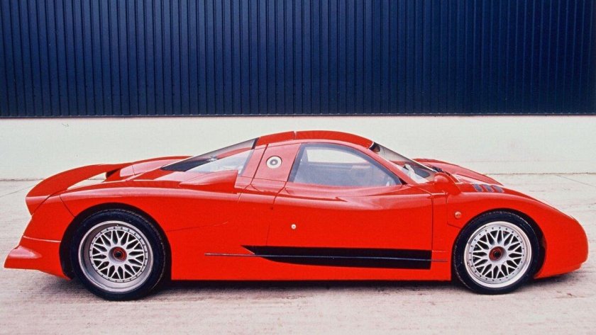 Nissan r390 gt1 Road car