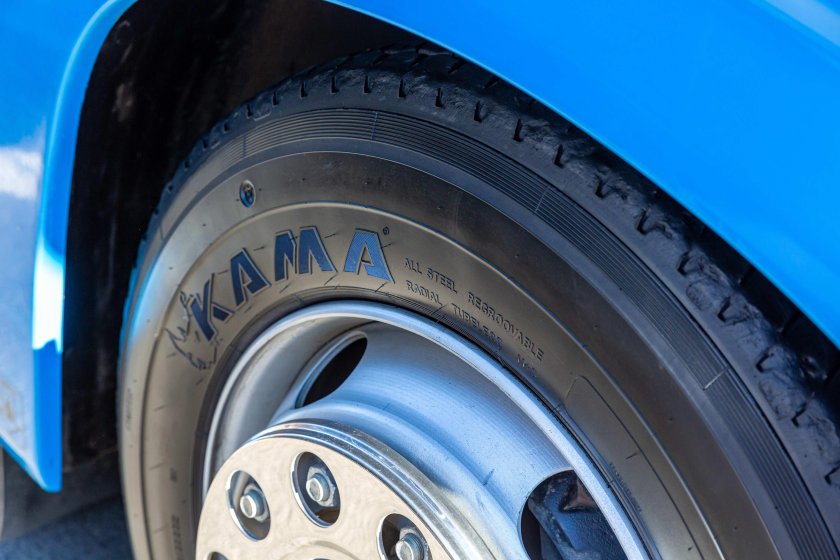 Грузовая шина